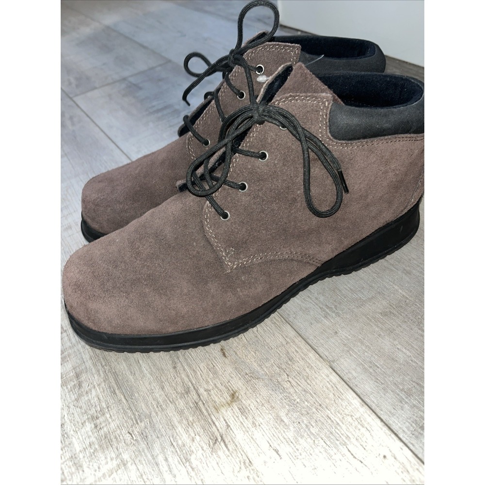 Lands End Boots 9 .5 B Mens 11 Women's Chukka Suede Lace Up Comfort Ankle Top